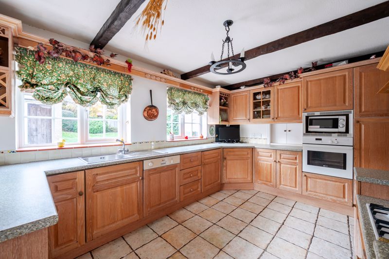 Kitchen- click for photo gallery